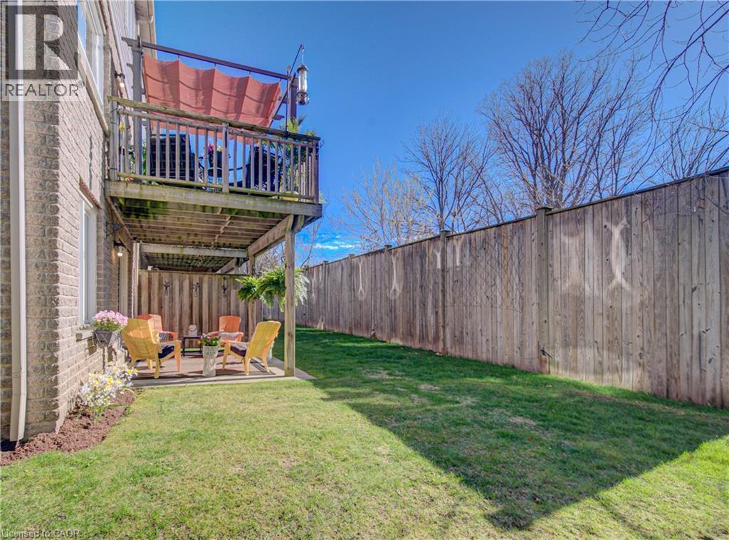 105 PINNACLE Drive Unit# 10, Kitchener, Ontario, N2P1B8 — Photo 38