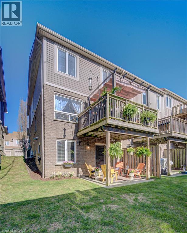 105 PINNACLE Drive Unit# 10, Kitchener, Ontario, N2P1B8 — Photo 39