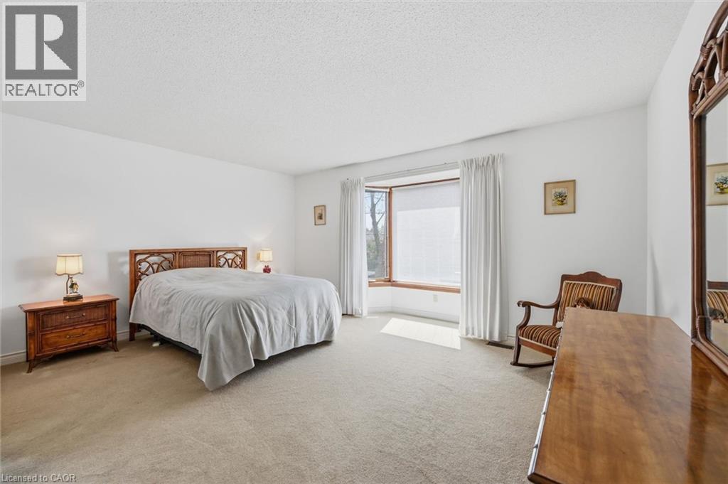 2018 BARLOW Crescent, Burlington, Ontario, L7P4N8 — Photo 25