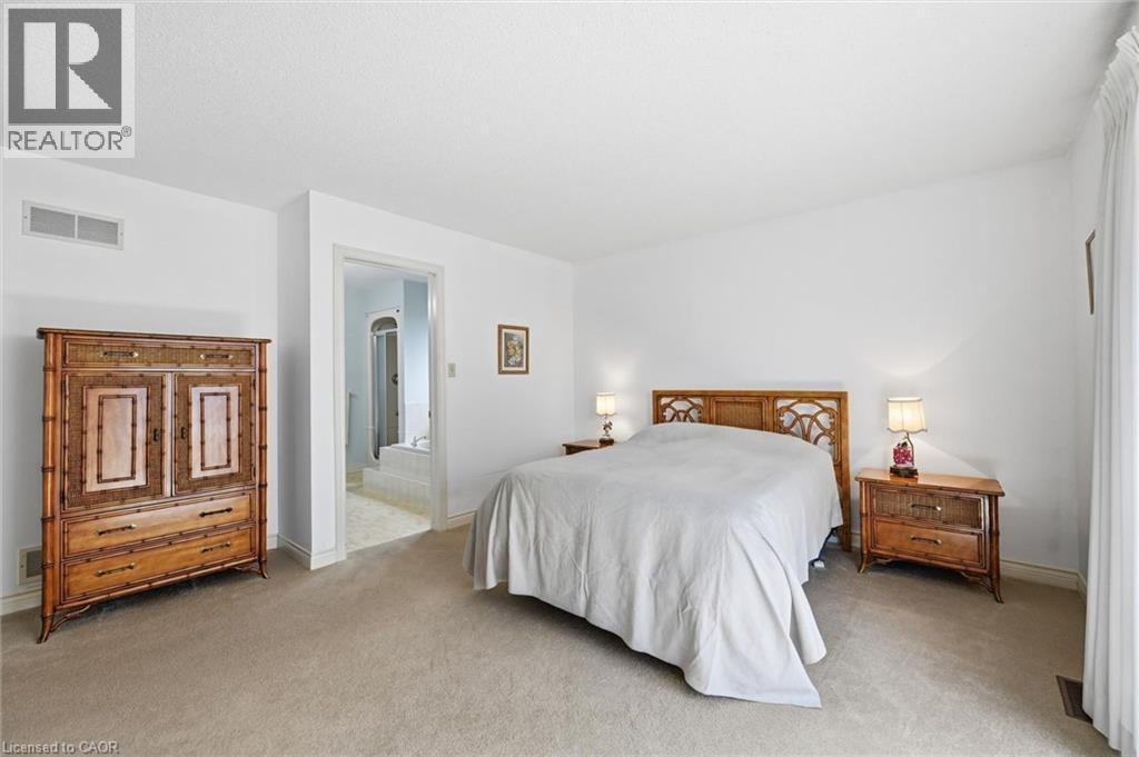 2018 BARLOW Crescent, Burlington, Ontario, L7P4N8 — Photo 26