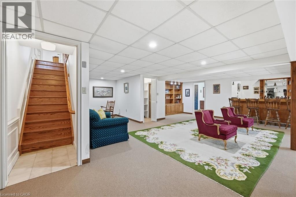 2018 BARLOW Crescent, Burlington, Ontario, L7P4N8 — Photo 31