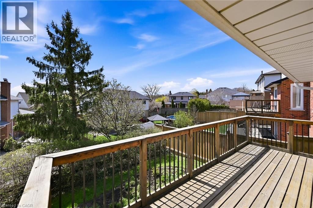 2018 BARLOW Crescent, Burlington, Ontario, L7P4N8 — Photo 42