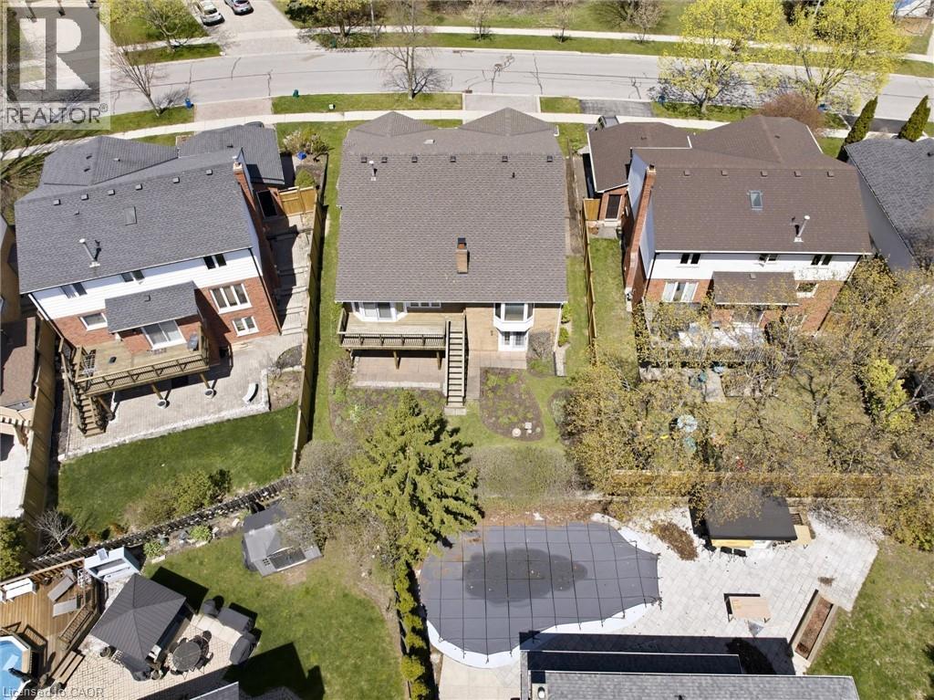 2018 BARLOW Crescent, Burlington, Ontario, L7P4N8 — Photo 48