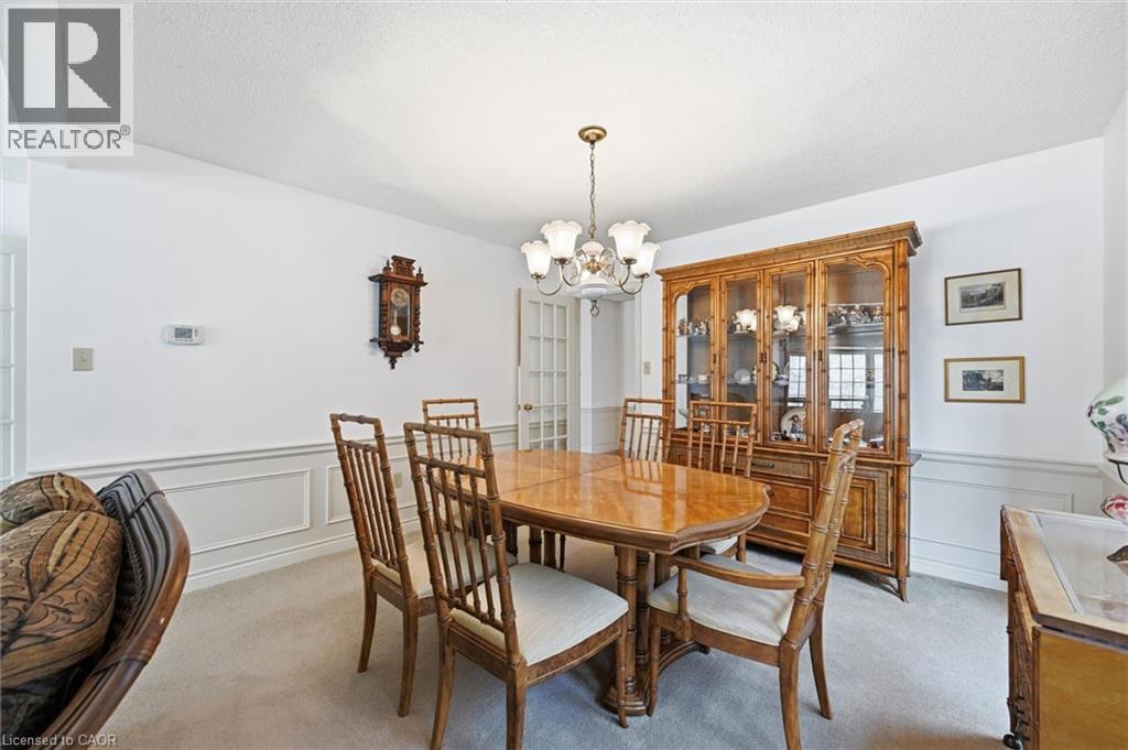 2018 BARLOW Crescent, Burlington, Ontario, L7P4N8 — Photo 9