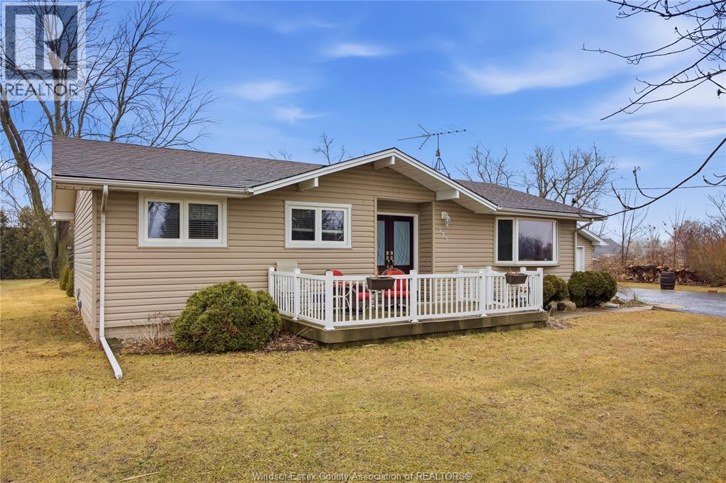575 MIDDLE Sideroad, Amherstburg, Ontario, N9V3R3 — Photo 2