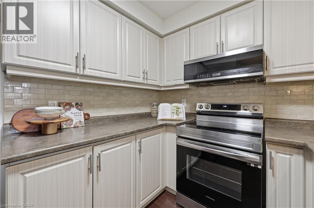 2880 HEADON FOREST Drive Unit# 10, Burlington, Ontario, L7M4H2 — Photo 12