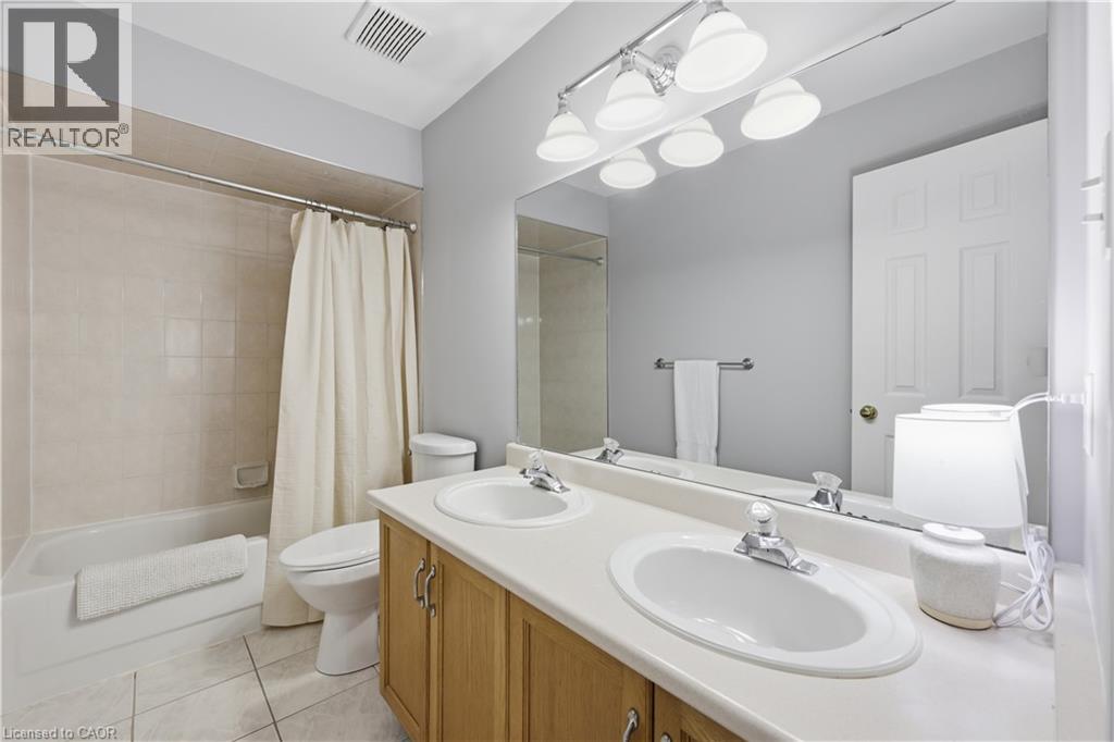 2880 HEADON FOREST Drive Unit# 10, Burlington, Ontario, L7M4H2 — Photo 17