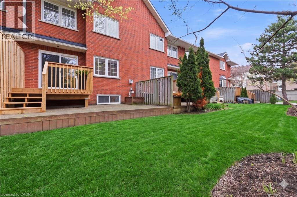 2880 HEADON FOREST Drive Unit# 10, Burlington, Ontario, L7M4H2 — Photo 33