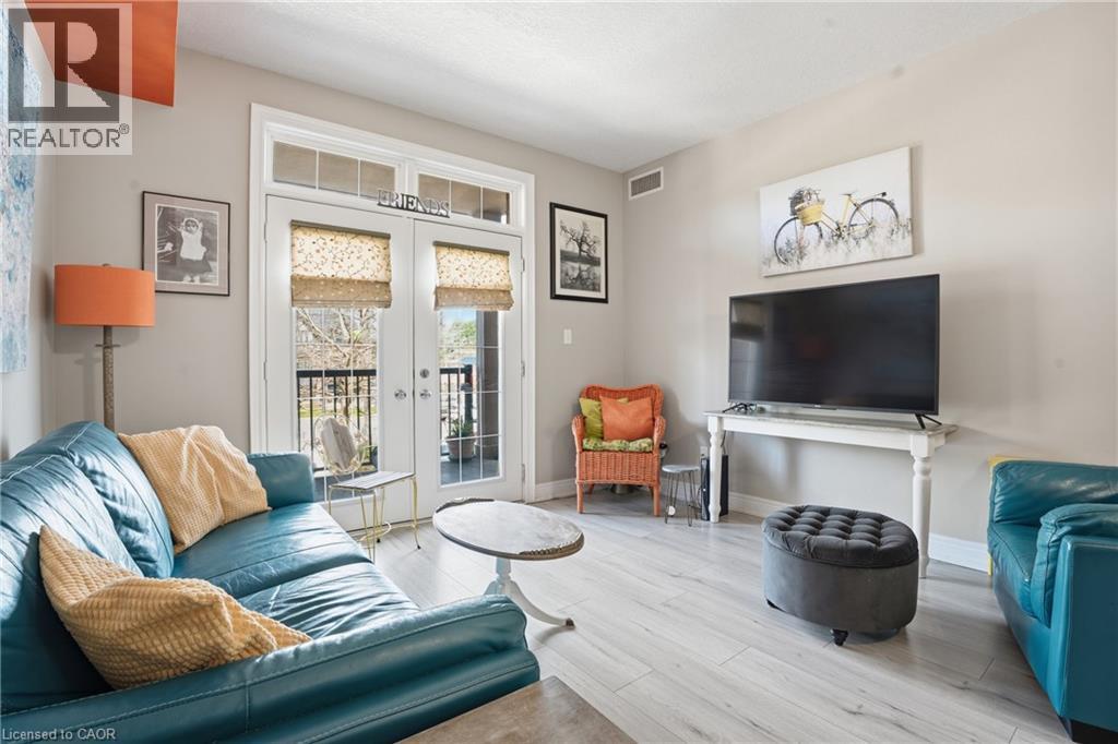 396 PLAINS Road E Unit# 202, Burlington, Ontario, L7T2C8 — Photo 12