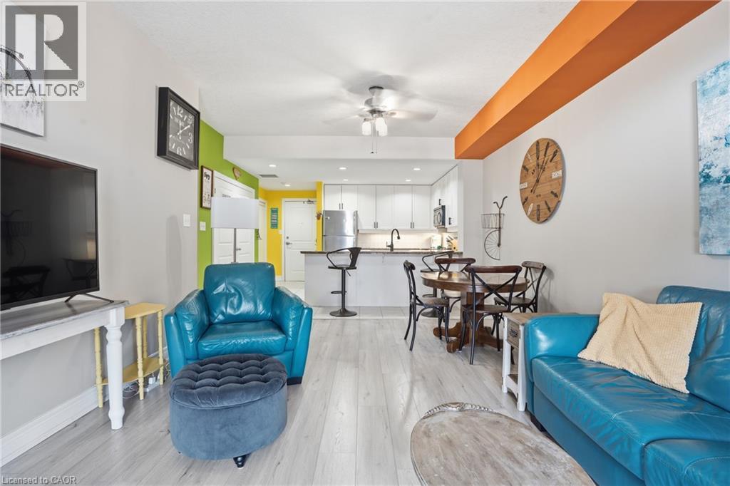 396 PLAINS Road E Unit# 202, Burlington, Ontario, L7T2C8 — Photo 13