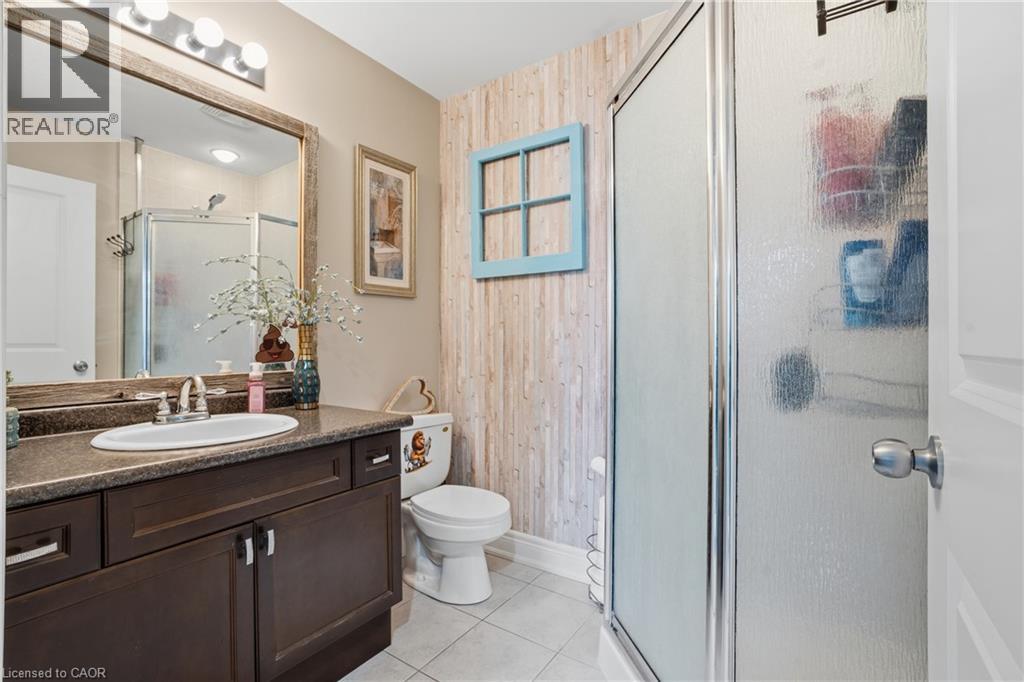 396 PLAINS Road E Unit# 202, Burlington, Ontario, L7T2C8 — Photo 14