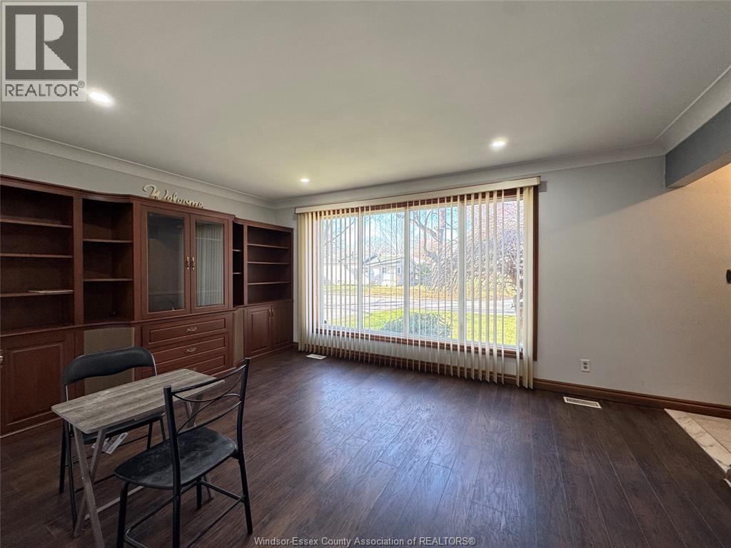 1595 SUN VALLEY, Windsor, Ontario, N9C3R1 — Photo 8
