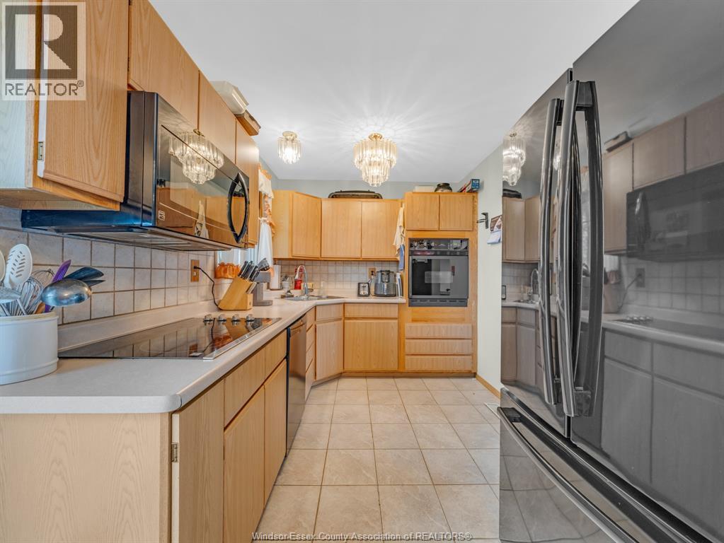 10705 LAMBETH, Windsor, Ontario, N8R1C8 — Photo 11