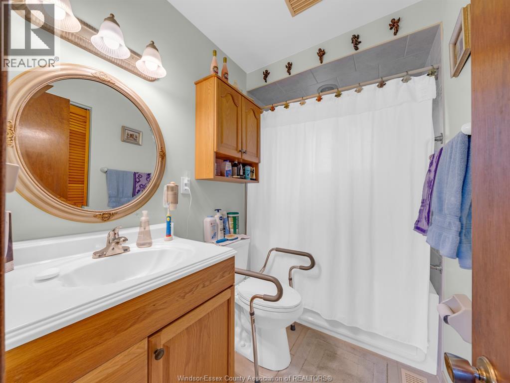 10705 LAMBETH, Windsor, Ontario, N8R1C8 — Photo 18