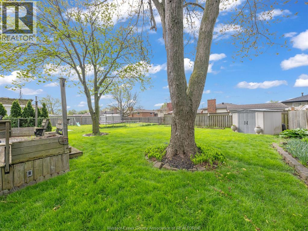 10705 LAMBETH, Windsor, Ontario, N8R1C8 — Photo 38