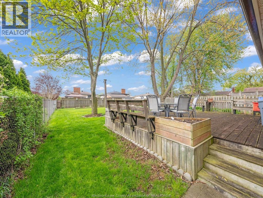 10705 LAMBETH, Windsor, Ontario, N8R1C8 — Photo 41