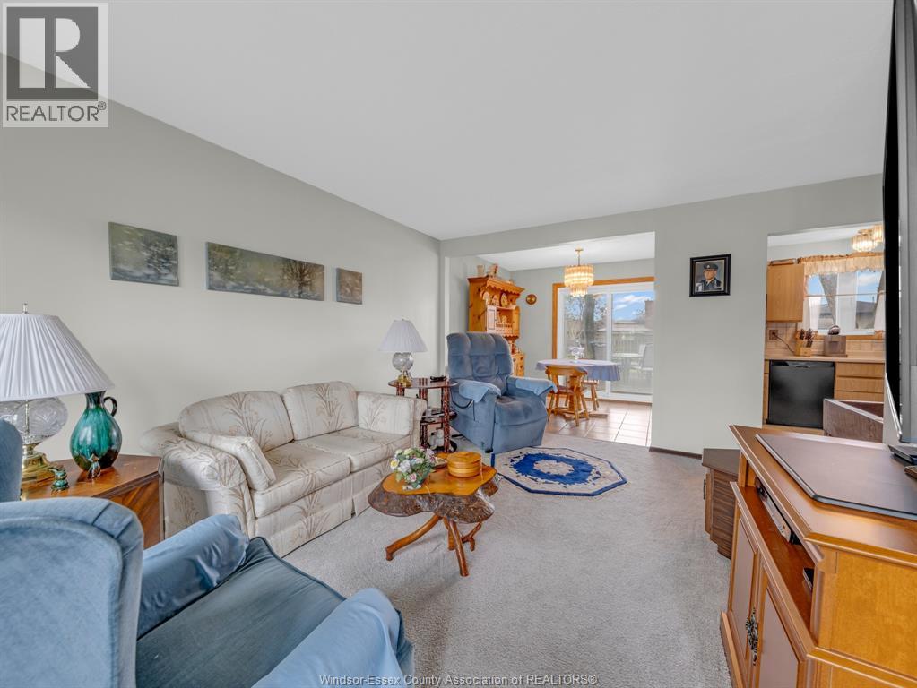 10705 LAMBETH, Windsor, Ontario, N8R1C8 — Photo 6