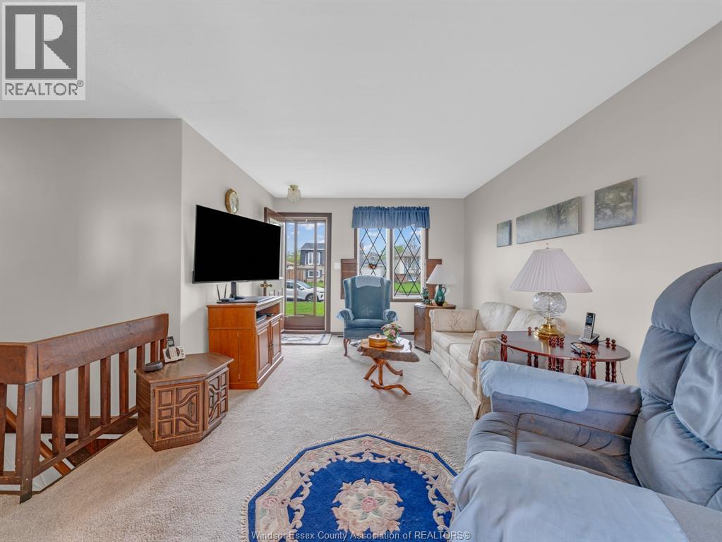 10705 LAMBETH, Windsor, Ontario, N8R1C8 — Photo 8