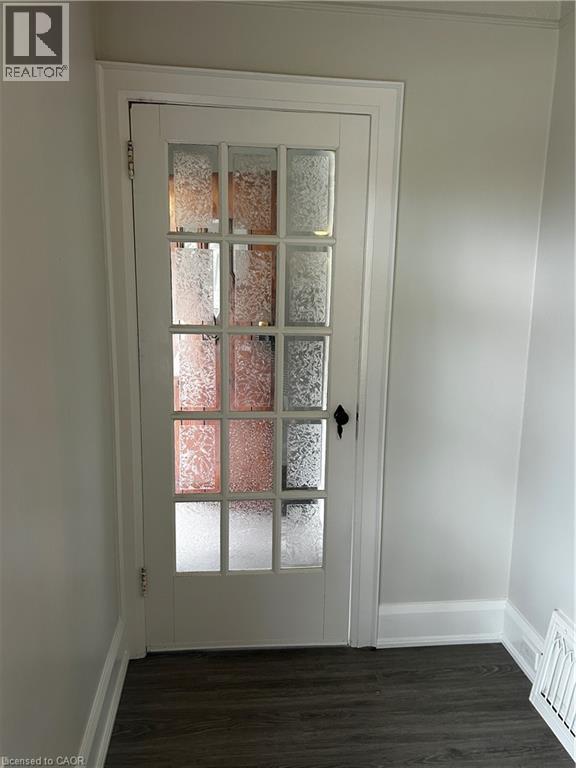 10 JUNKIN Street, St. Catharines, Ontario, L2R1N3 — Photo 6