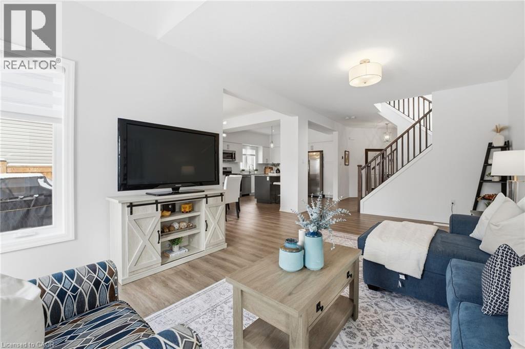 1 BAWCUTT Crescent, Paris, Ontario, N3L0G7 — Photo 7