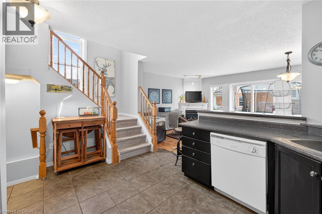 537 BEAVER CREEK Crescent, Waterloo, Ontario, N2V2J7 — Photo 21