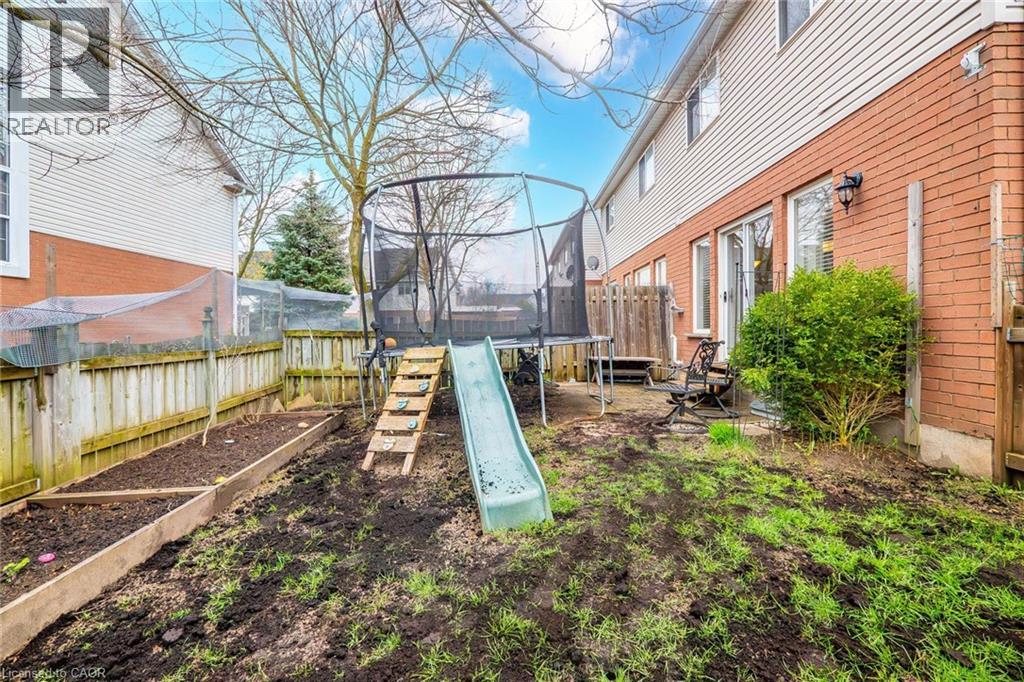 537 BEAVER CREEK Crescent, Waterloo, Ontario, N2V2J7 — Photo 48