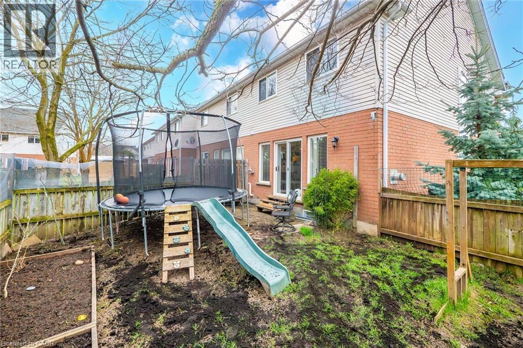 537 BEAVER CREEK Crescent, Waterloo, Ontario, N2V2J7 — Photo 50