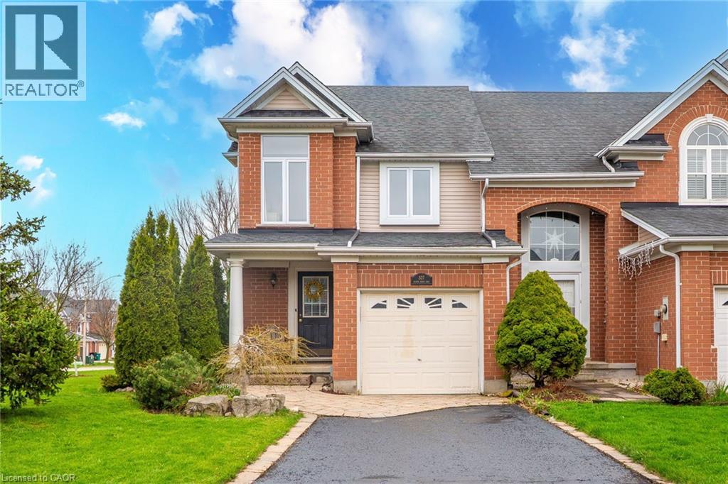 537 BEAVER CREEK Crescent, Waterloo, Ontario, N2V2J7 — Photo 8