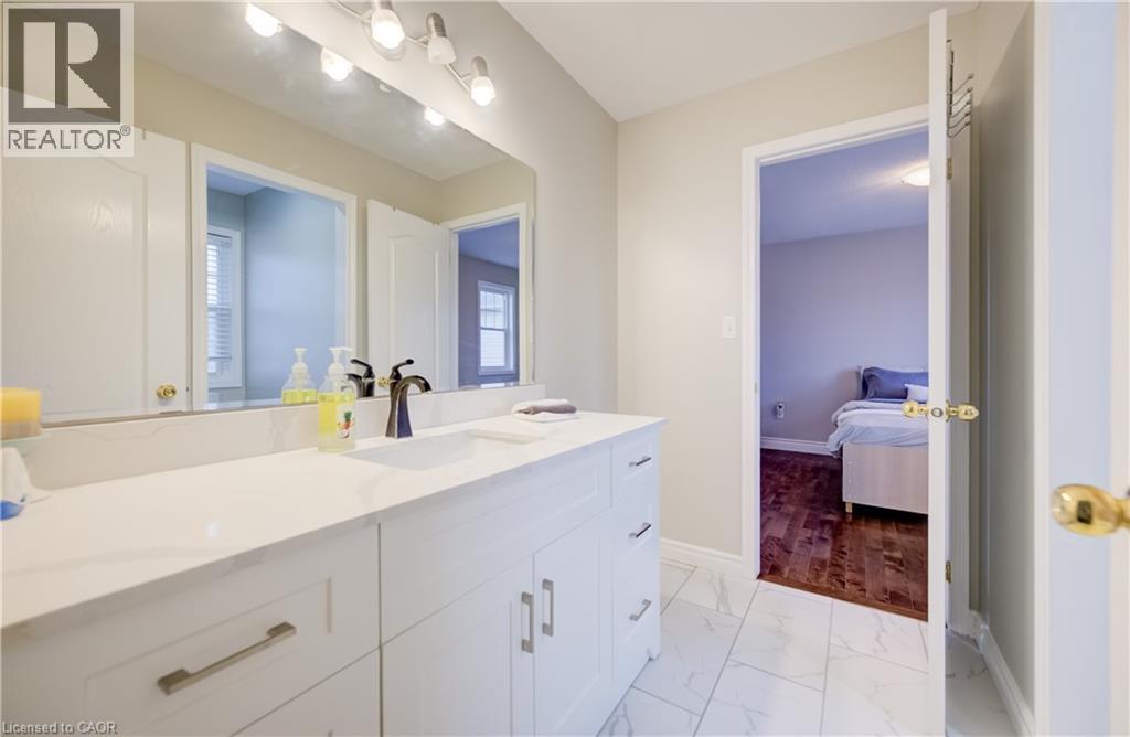 76 GLAZEBROOK Crescent, Cambridge, Ontario, N1T2H8 — Photo 38