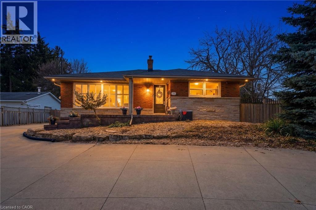 473 MOHAWK Road W, Hamilton, Ontario, L9C1X3 — Photo 3