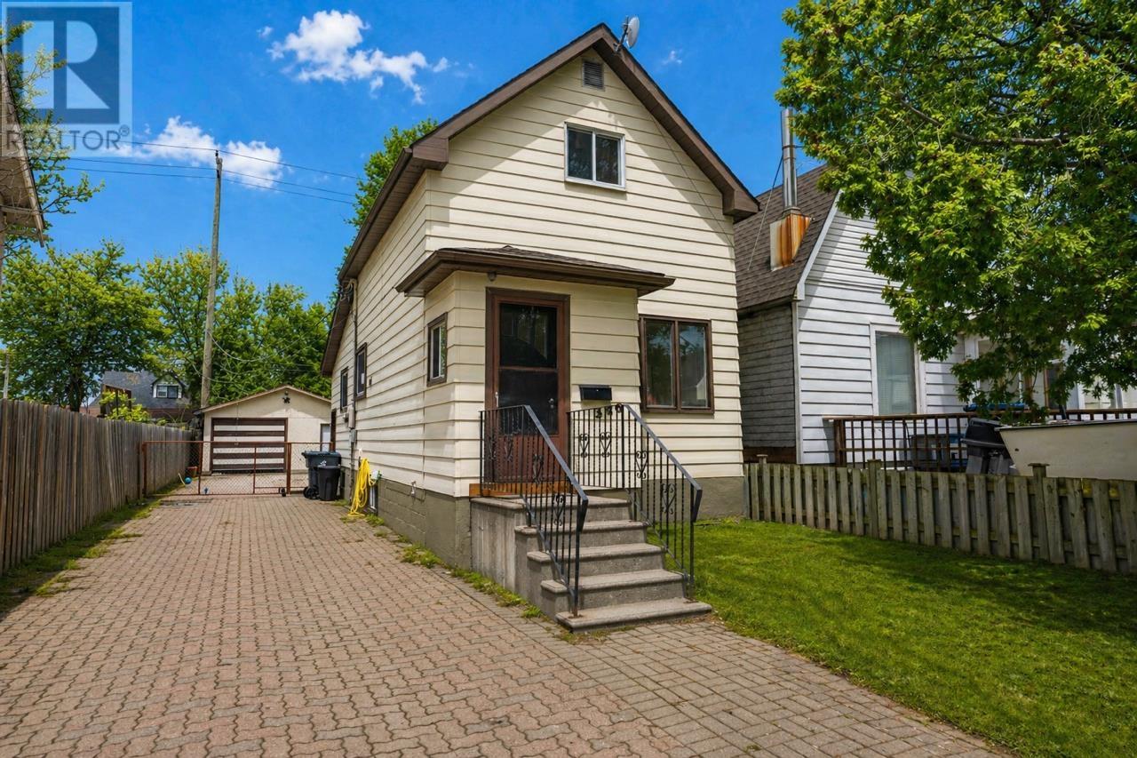 346 Harold ST N, Thunder Bay, Ontario, P7C4C6 — Photo 34