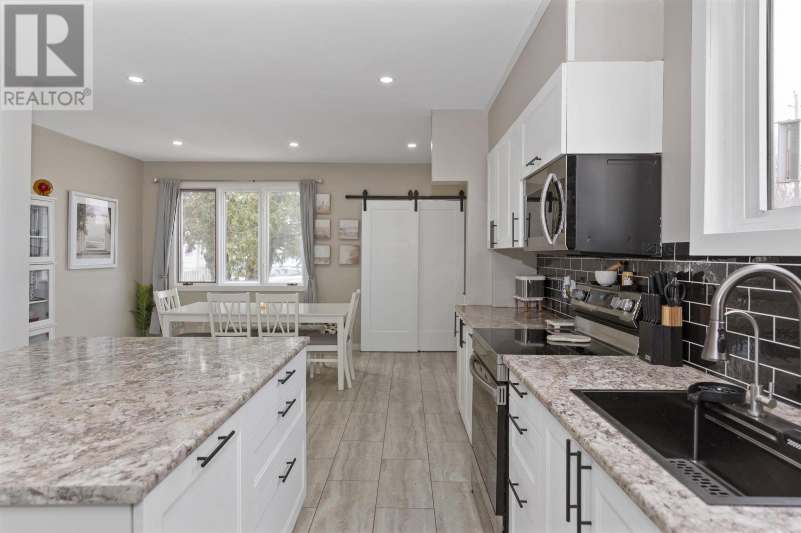 346 Harold ST N, Thunder Bay, Ontario, P7C4C6 — Photo 7