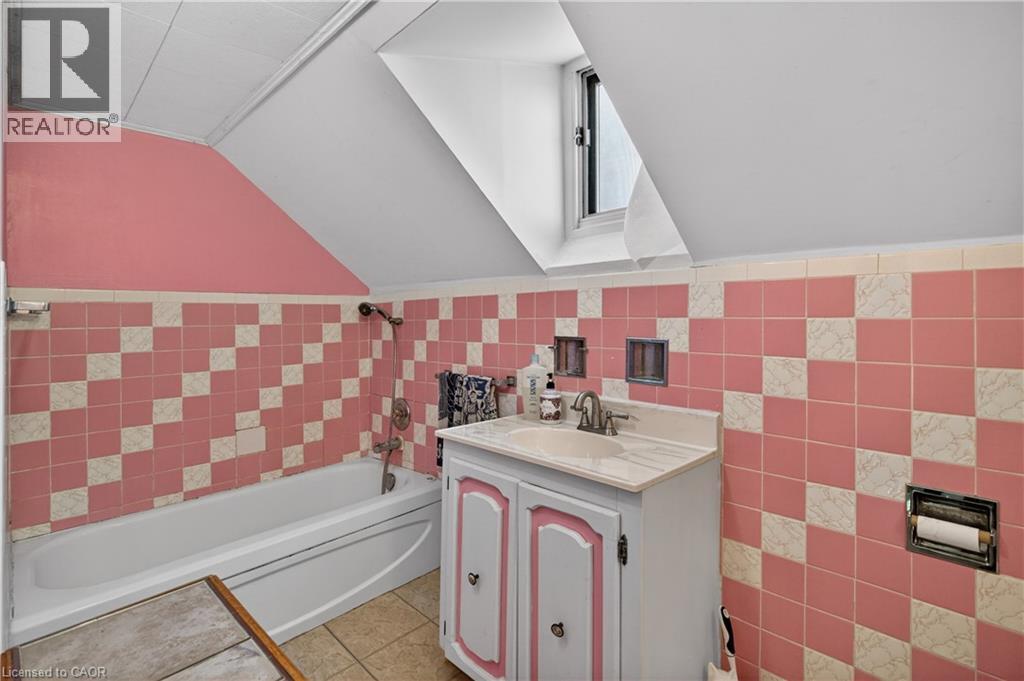 8011 LEEMING Road, Glanbrook, Ontario, L0R1W0 — Photo 29