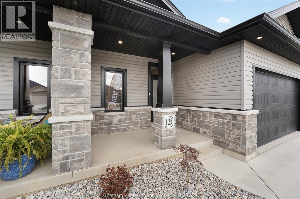 121 Brighton PLACE, Chatham, Ontario, N7L0G7 — Photo 3