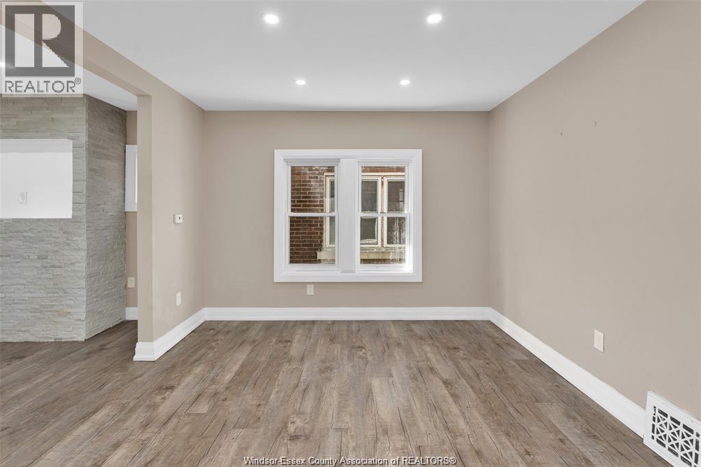 1374 GOYEAU STREET Unit# MAIN, Windsor, Ontario, N8X3L1 — Photo 7