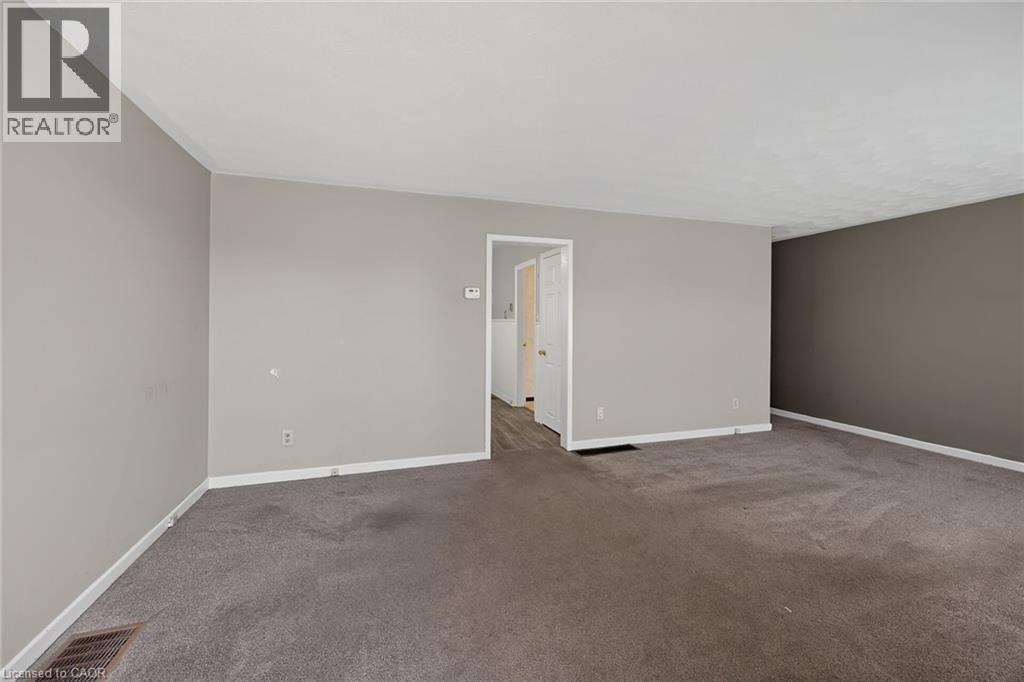 192 IVON Avenue, Hamilton, Ontario, L8H5S8 — Photo 5