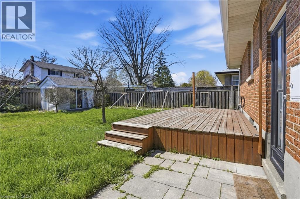 70 SANDALWOOD Avenue, Hamilton, Ontario, L8T2E3 — Photo 15