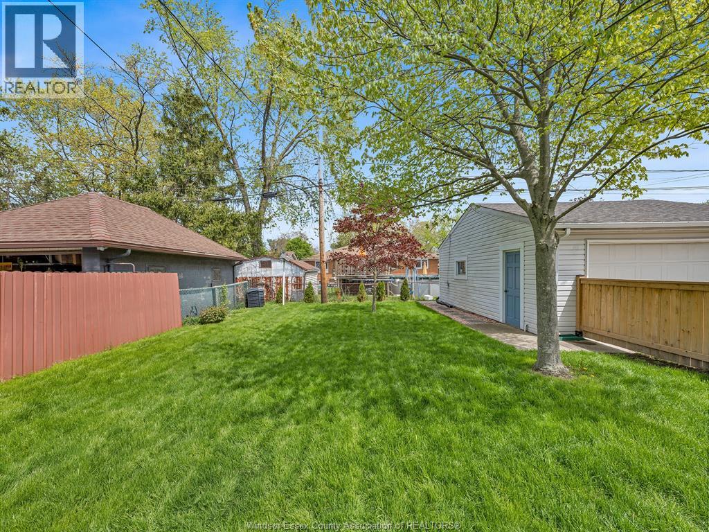 1038 JANISSE, Windsor, Ontario, N8S2W1 — Photo 2