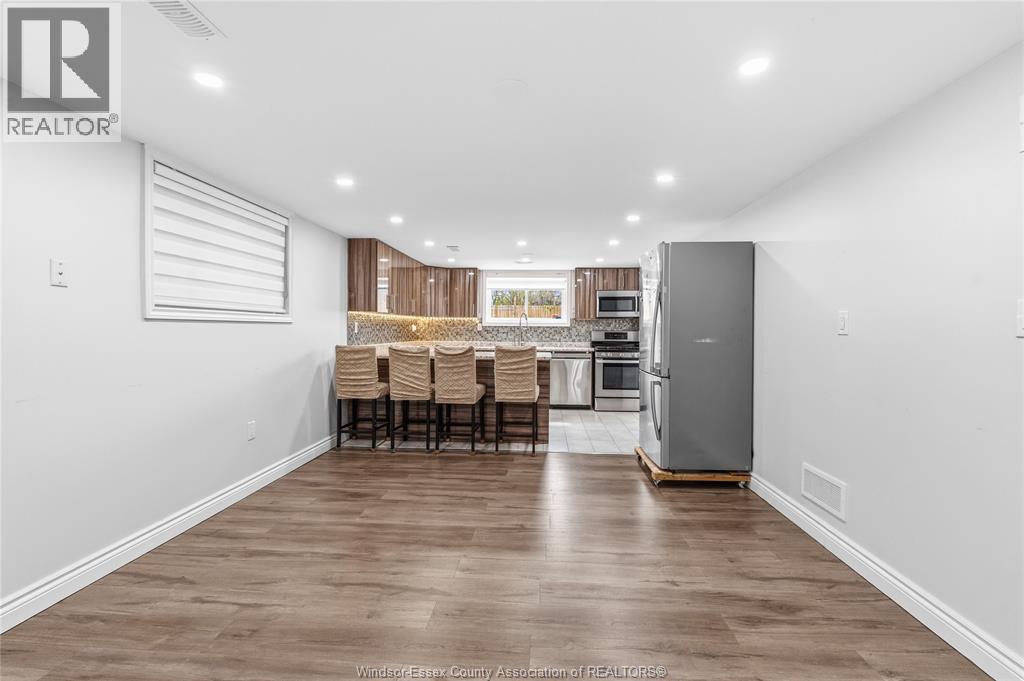 2989 REGIS AVENUE Unit# LOWER, Windsor, Ontario, N8R1V7 — Photo 6