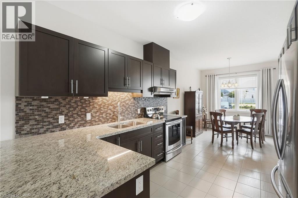 3 ECKER Lane, Binbrook, Ontario, L0R1C0 — Photo 10