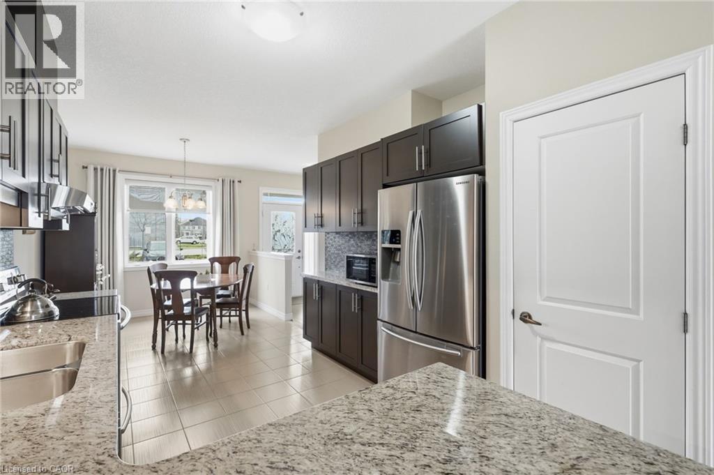3 ECKER Lane, Binbrook, Ontario, L0R1C0 — Photo 11