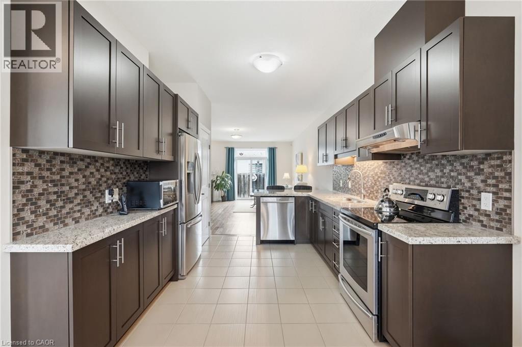3 ECKER Lane, Binbrook, Ontario, L0R1C0 — Photo 12