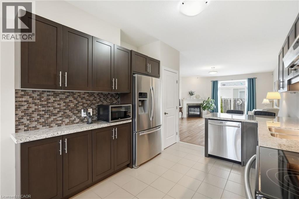 3 ECKER Lane, Binbrook, Ontario, L0R1C0 — Photo 13