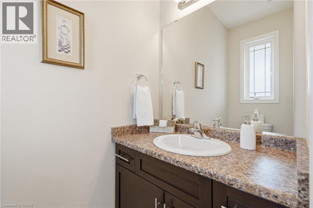 3 ECKER Lane, Binbrook, Ontario, L0R1C0 — Photo 27