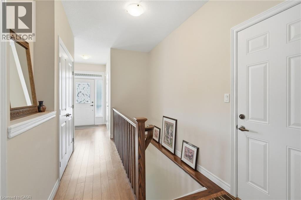 3 ECKER Lane, Binbrook, Ontario, L0R1C0 — Photo 28