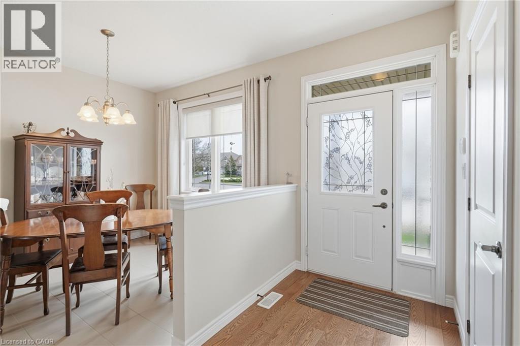 3 ECKER Lane, Binbrook, Ontario, L0R1C0 — Photo 4