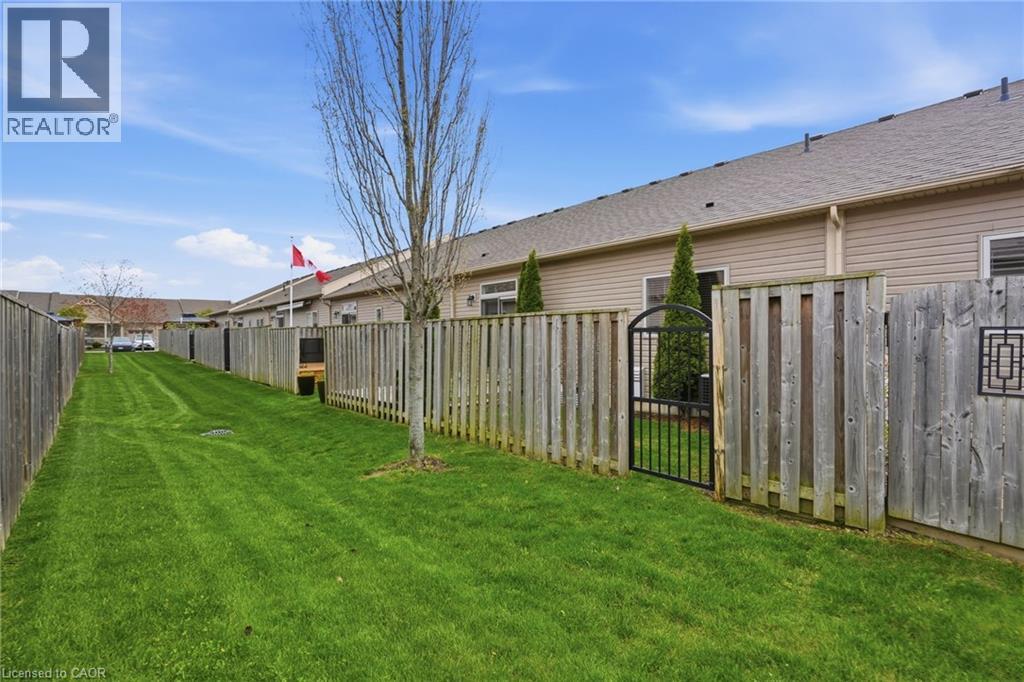 3 ECKER Lane, Binbrook, Ontario, L0R1C0 — Photo 47