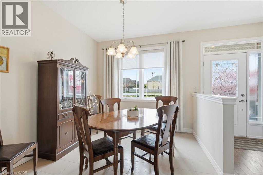 3 ECKER Lane, Binbrook, Ontario, L0R1C0 — Photo 6