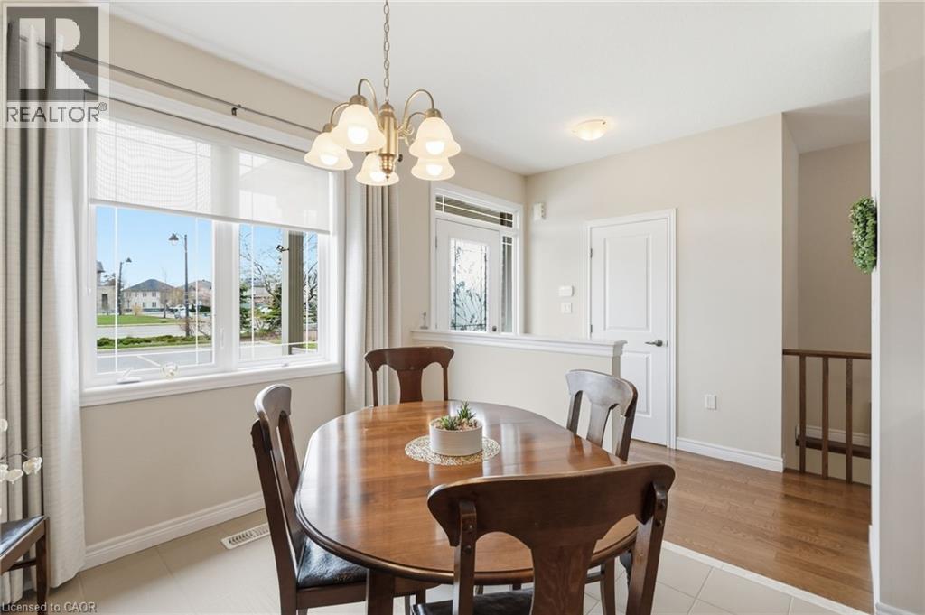 3 ECKER Lane, Binbrook, Ontario, L0R1C0 — Photo 7