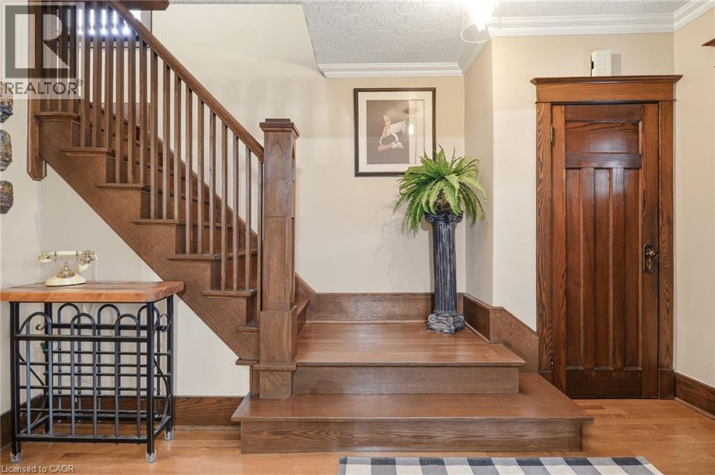 2116 CAROLINE Street, Burlington, Ontario, L7R1L8 — Photo 5